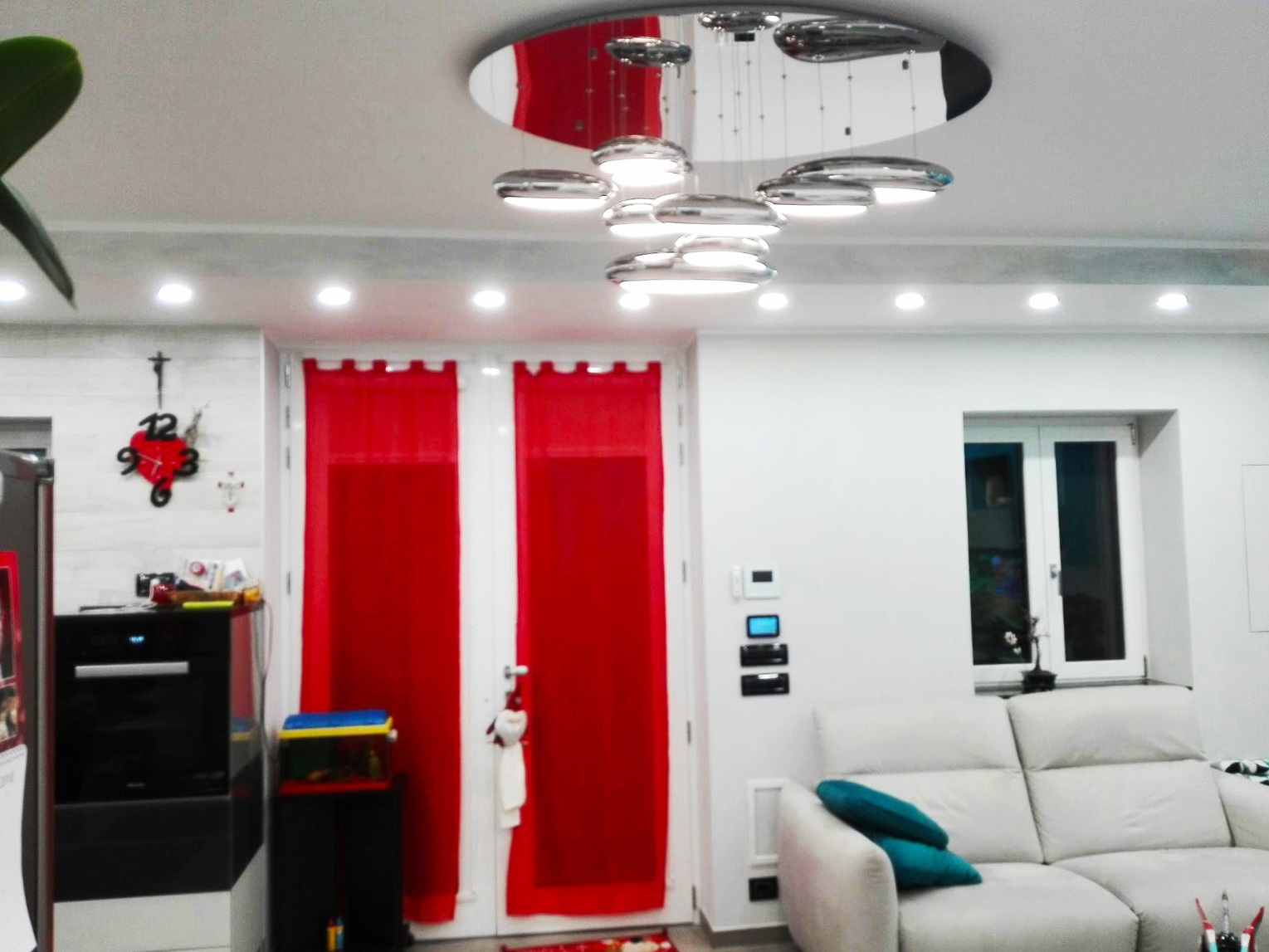 Dettagli L'illuminazione ideale in un abitazione con soffitti in cartongesso - Alba (CN)